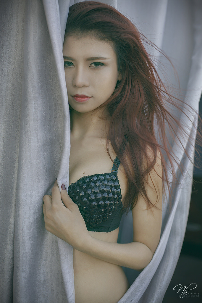 女保险销售员5